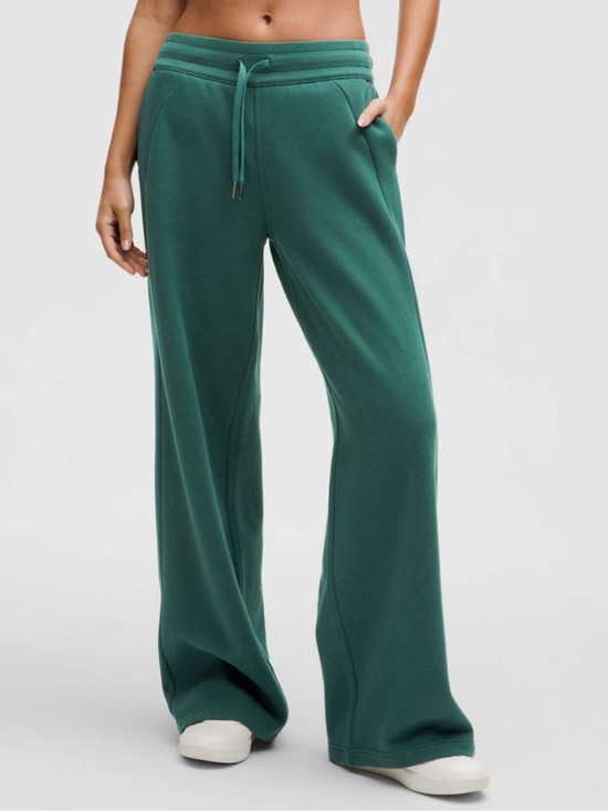 lululemon athletica Pants - Lululemon Scuba Mid-Rise Wide-Leg Pant
*Short 27.5" Size small